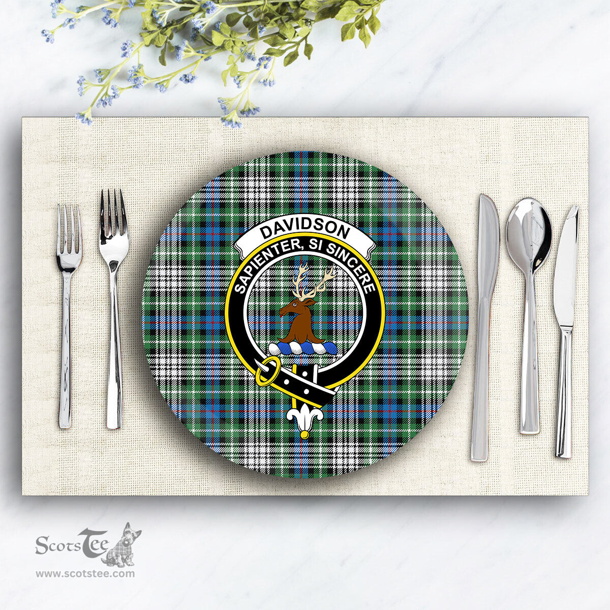 ScotsTee Shop Scottish Davidson of Tulloch Dress Ancient Crest Tartan Ceramic Plate
