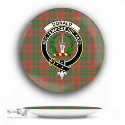 ScotsTee Shop Scottish Donald of Glencoe Ancient Crest Tartan Ceramic Plate