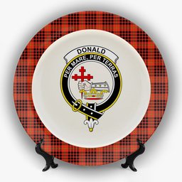 ScotsTee Shop Scottish Donald of Ardnamurchan Ancient Crest Tartan Ceramic Plate