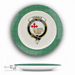 ScotsTee Shop Scottish Donald Lord of the Isles Hunting Ancient Crest Tartan Ceramic Plate