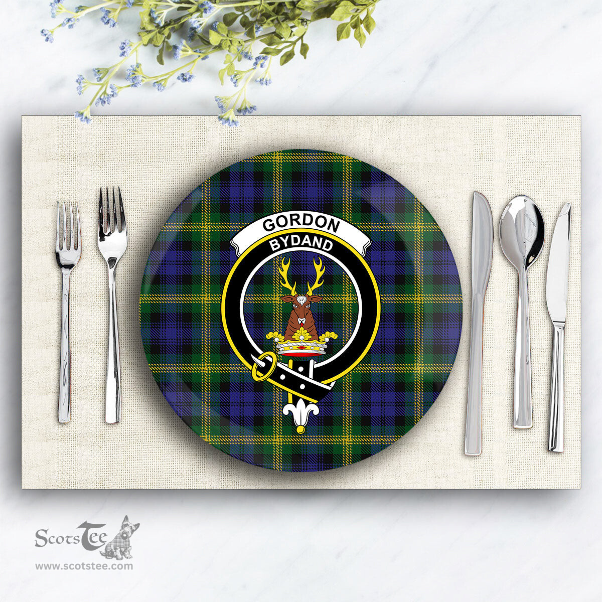 ScotsTee Shop Scottish Gordon of Esslemont Crest Tartan Ceramic Plate