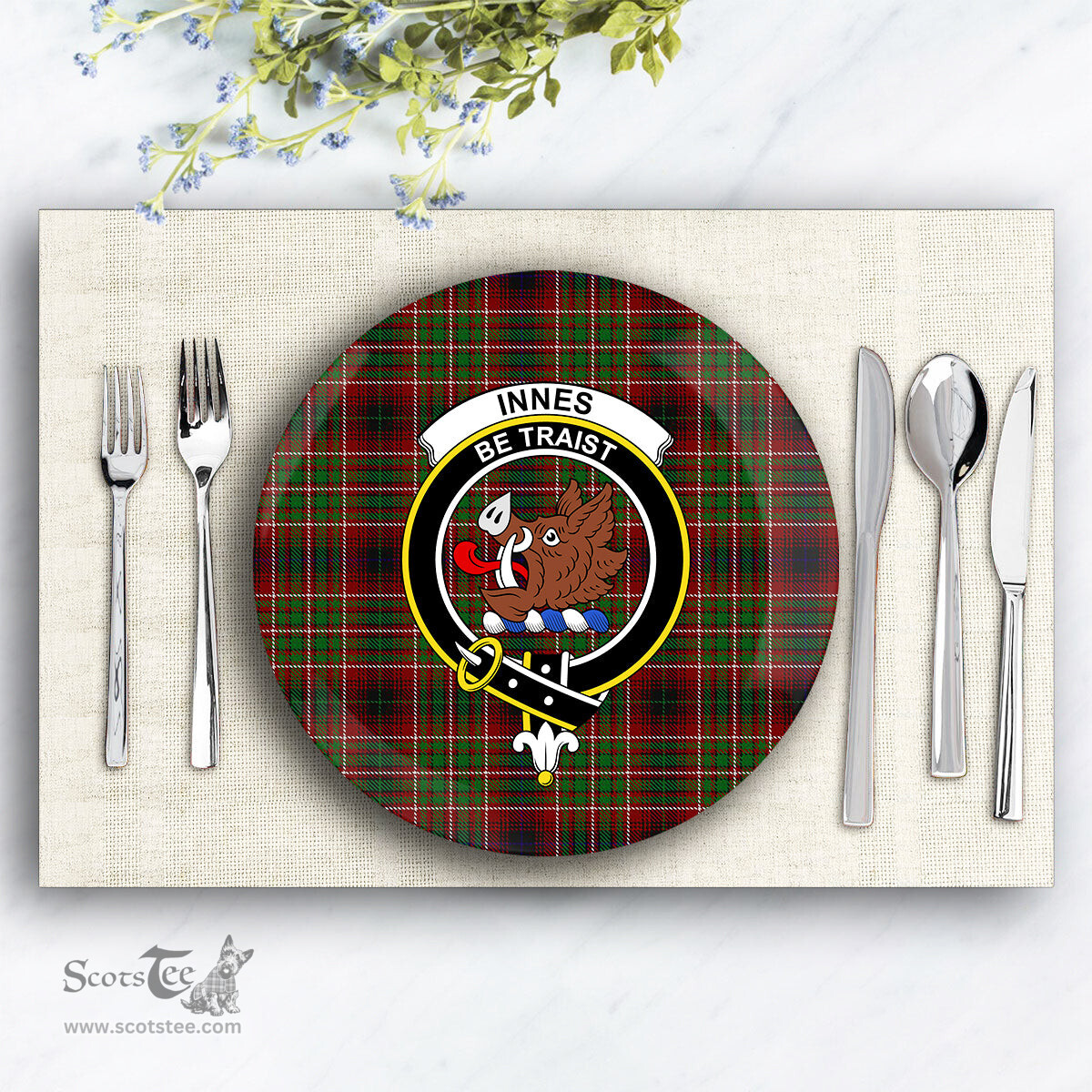 ScotsTee Shop Scottish Innes of Cowie Crest Tartan Ceramic Plate
