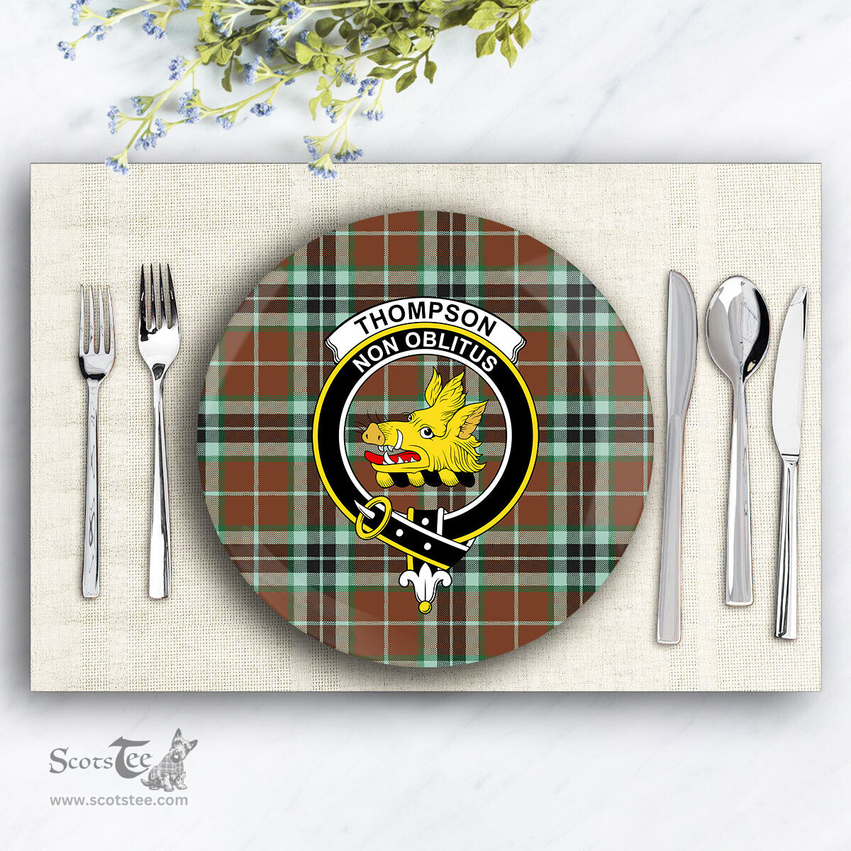 ScotsTee Shop Scottish Thompson Society Hunting Modern  Crest Tartan Ceramic Plate