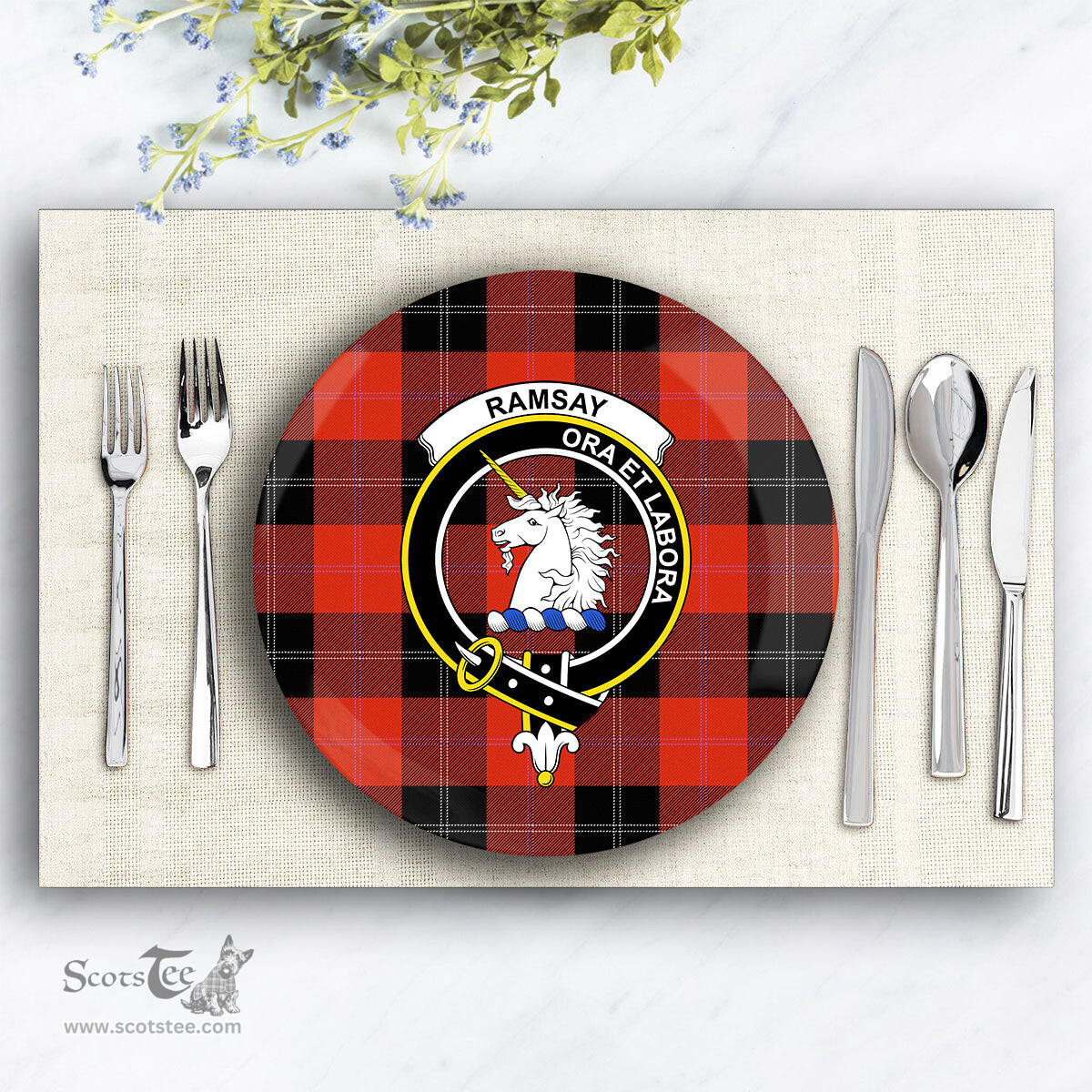 ScotsTee Shop Scottish Ramsay of Dalhousie (Ramsay Red) Ancient Crest Tartan Ceramic Plate