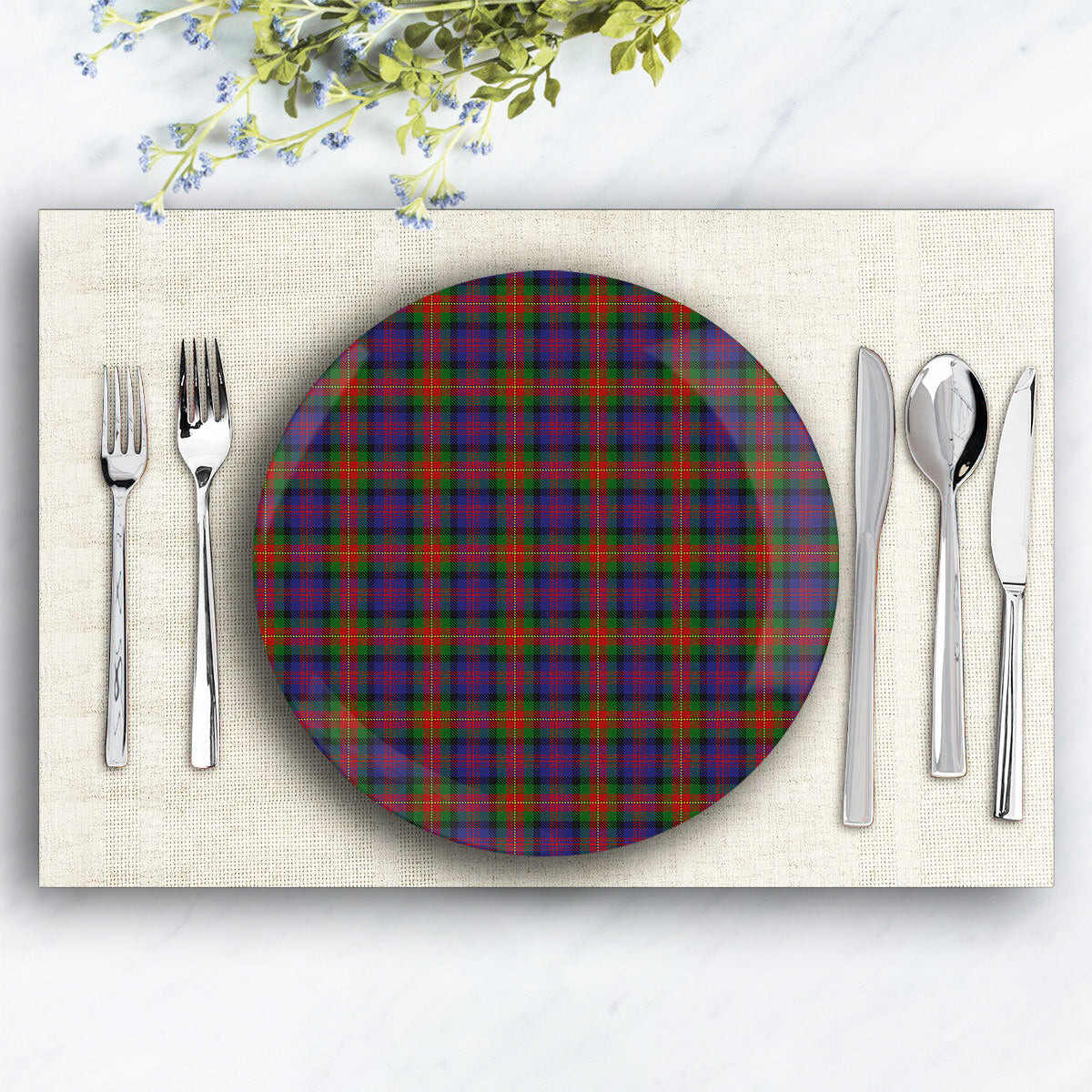 ScotsTee Shop Scottish MacLagan of Glenquiech Ceramic Tartan Plate