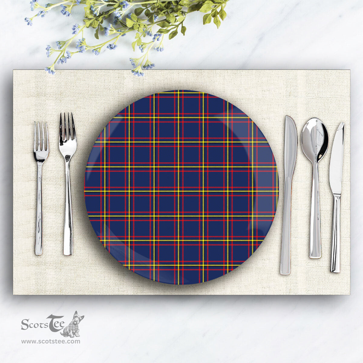 ScotsTee Shop Scottish MacLaine of Lochbuie Hunting Modern Ceramic Tartan Plate
