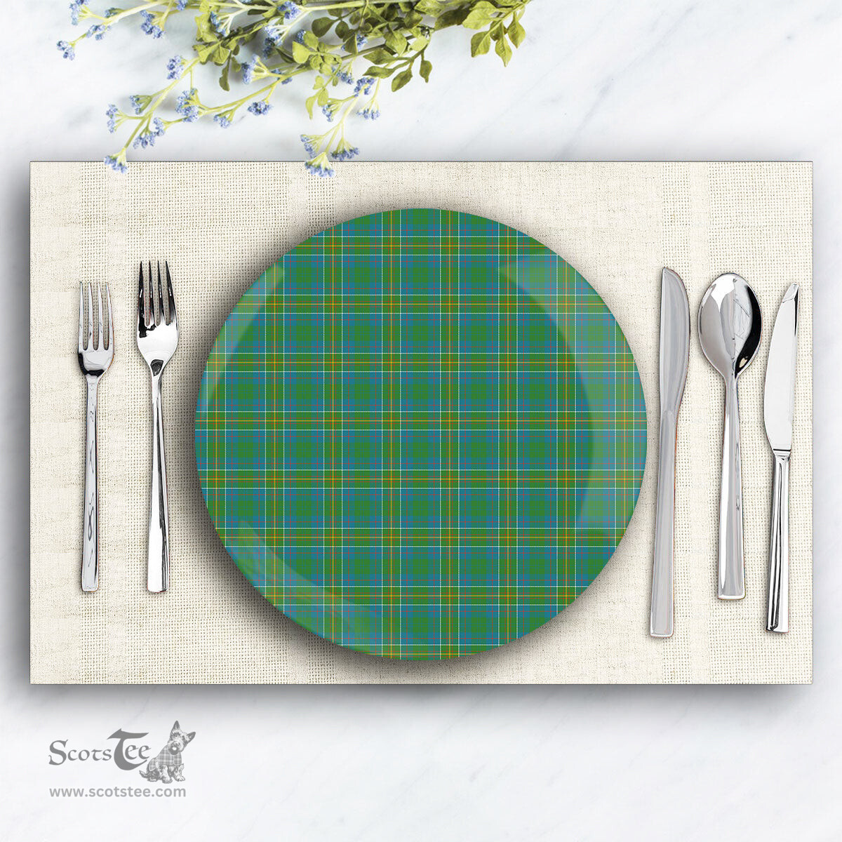 ScotsTee Shop Scottish Hunter of Hunterston Ancient Ceramic Tartan Plate