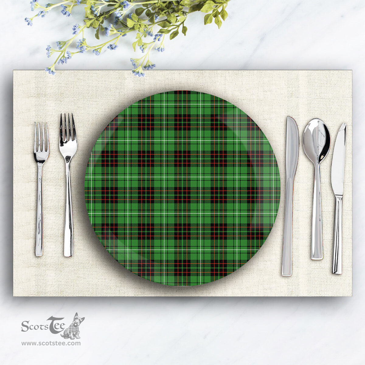 ScotsTee Shop Scottish MacAulay of Lewis Ancient Ceramic Tartan Plate