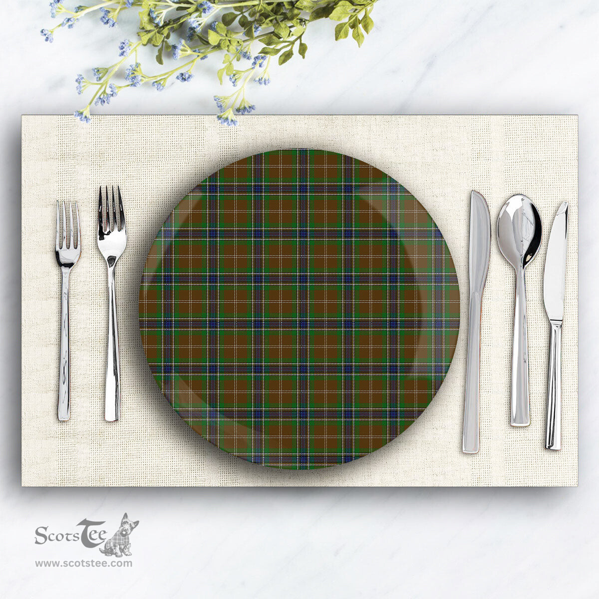 ScotsTee Shop Scottish MacLean of Kingairloch Ceramic Tartan Plate