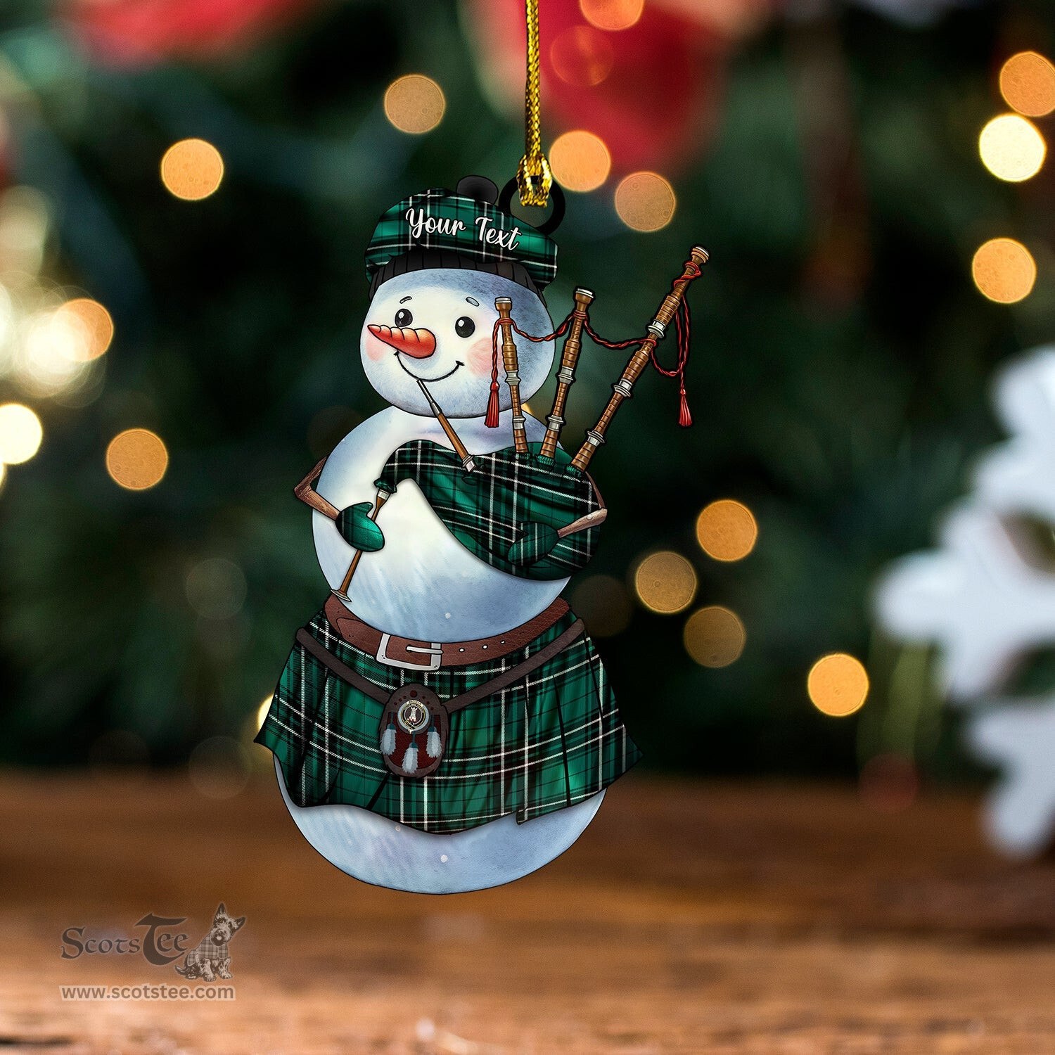 ScotsTee Shop Scottish MacLean of Duart Hunting (Vestiarium Scoticum) Modern Clan Crest Tartan Ornament Snowman Bagpipe Personalized