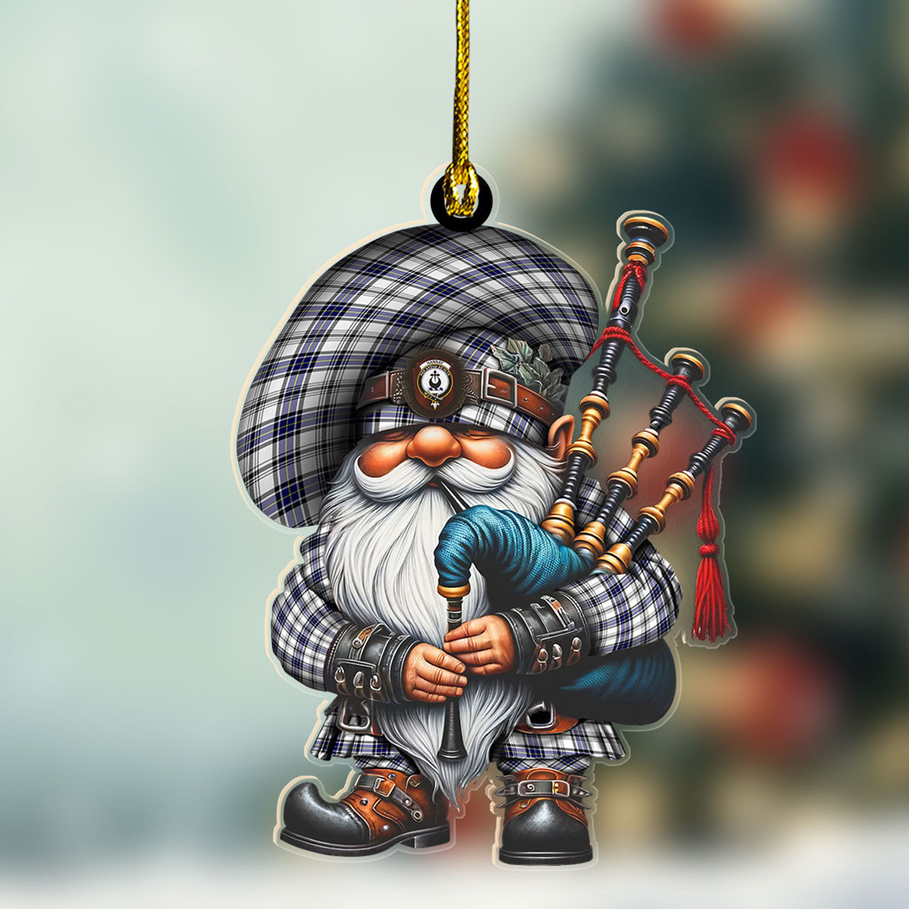 ScotsTee Shop Scottish Hannay Crest Tartan Bagpiper Gnome, Scottish Gnome with Bagpipes Ornament