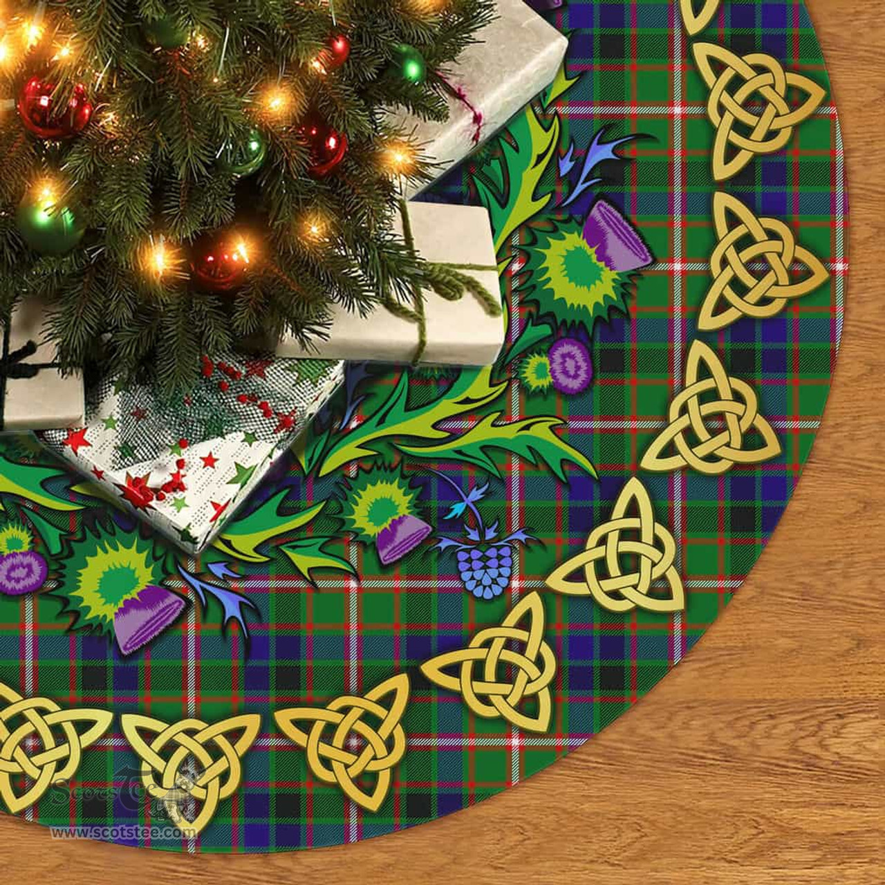 ScotsTee Shop Scottish Reid Green Thistle Celtic Knot Tartan Christmas Tree Skirt