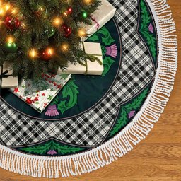 ScotsTee Shop Scottish Scott Black & White Ancient Clan Scottish Thistle Flower Round Leaf Tartan Christmas Tree Skirt