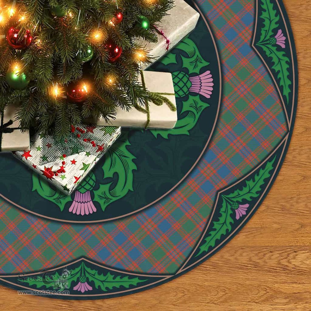 ScotsTee Shop Scottish MacIntyre Ancient Clan Scottish Thistle Flower Round Leaf Tartan Christmas Tree Skirt