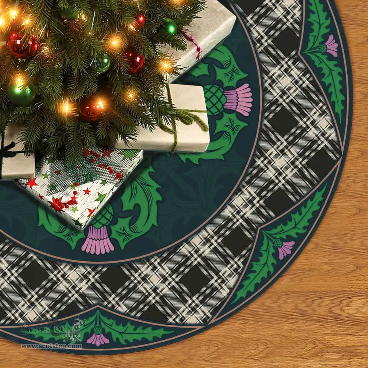 ScotsTee Shop Scottish Menzies Black & White Ancient Clan Scottish Thistle Flower Round Leaf Tartan Christmas Tree Skirt