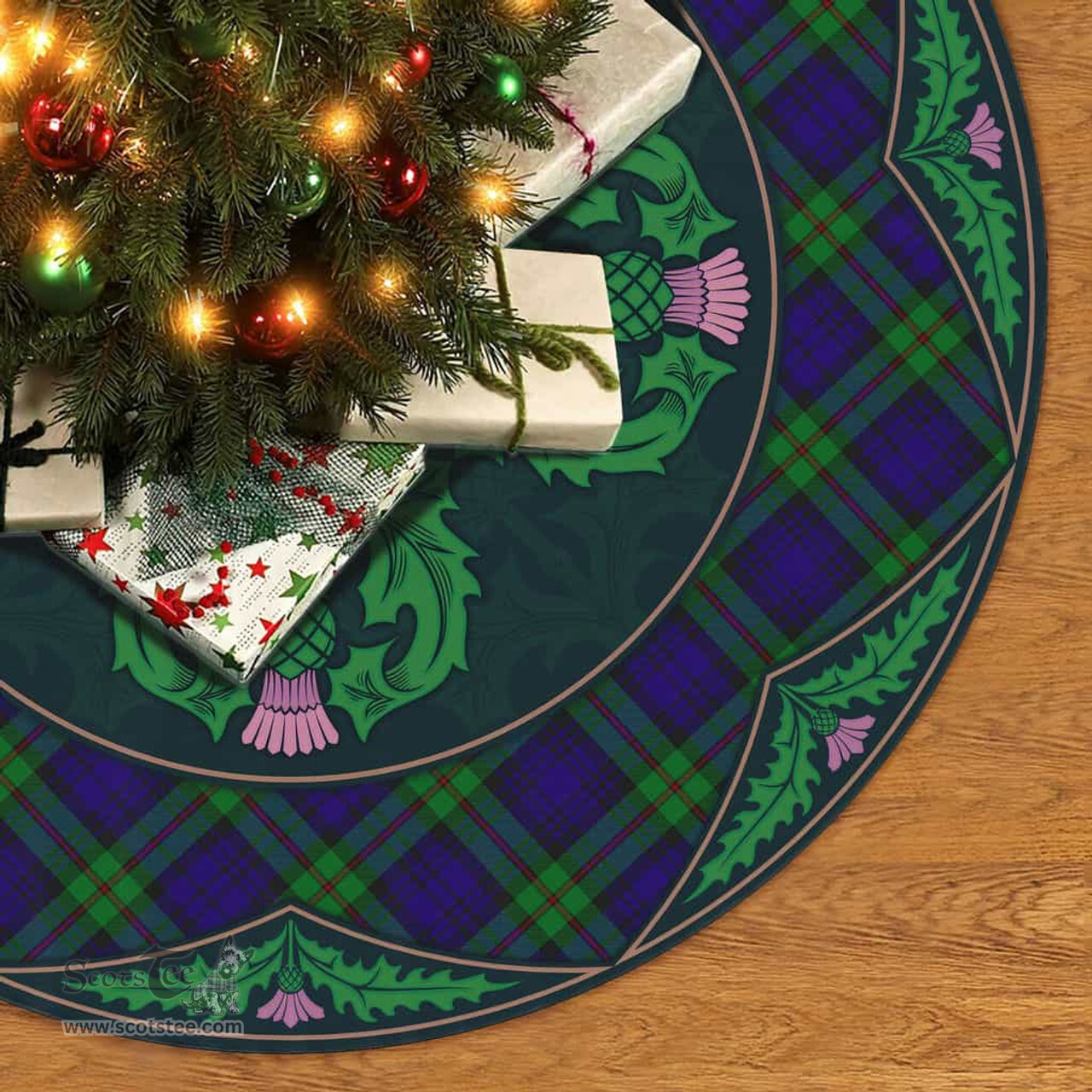 ScotsTee Shop Scottish MacKinlay Modern Clan Scottish Thistle Flower Round Leaf Tartan Christmas Tree Skirt