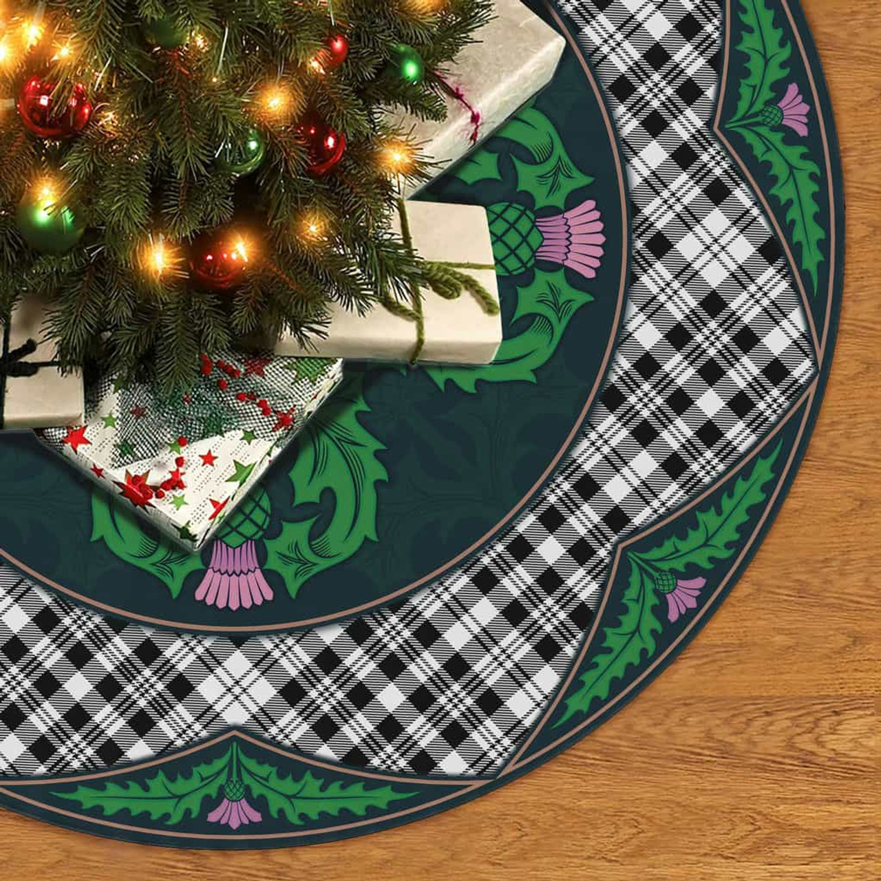 ScotsTee Shop Scottish Scott Black & White Modern Clan Scottish Thistle Flower Round Leaf Tartan Christmas Tree Skirt