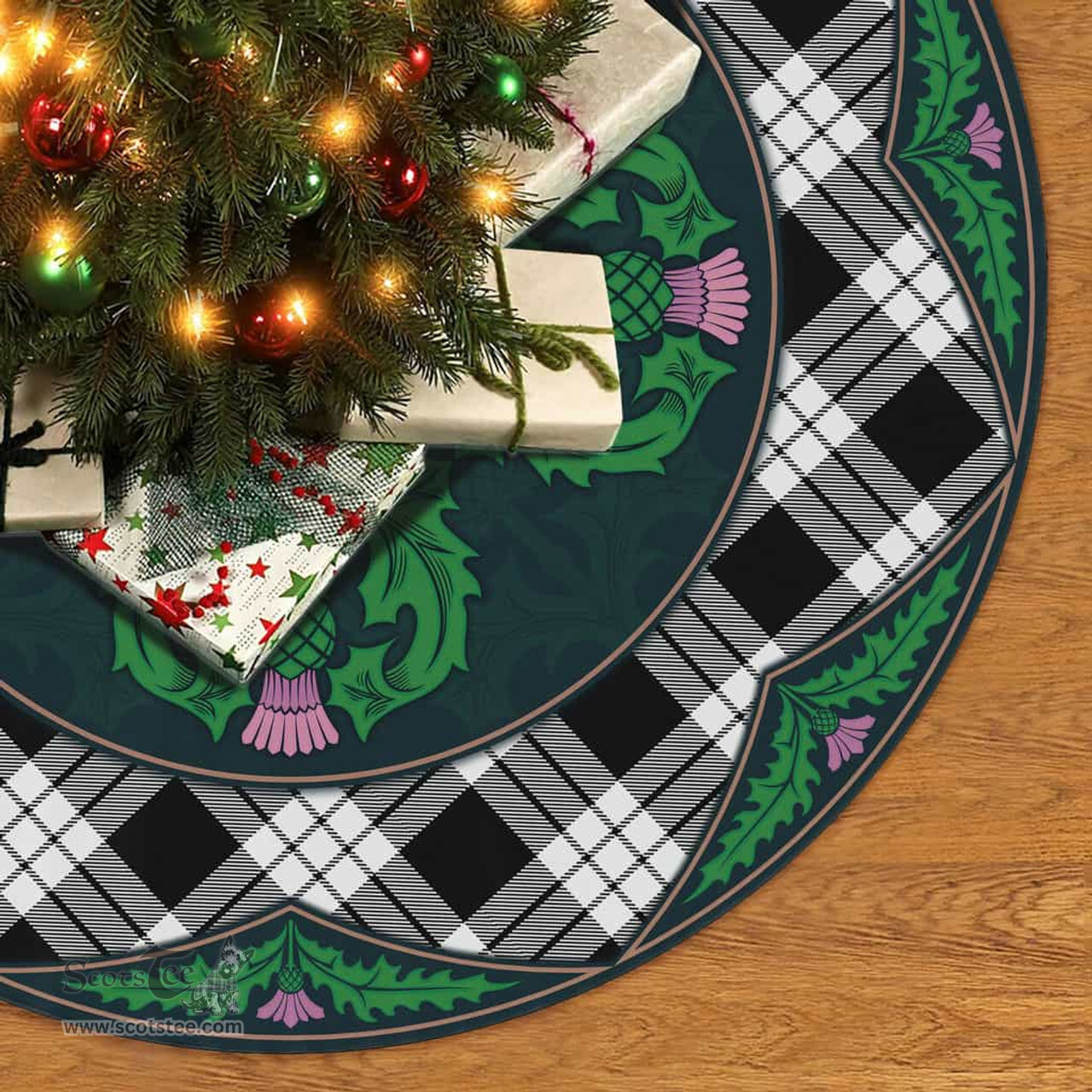 ScotsTee Shop Scottish MacFarlane Black & White Clan Scottish Thistle Flower Round Leaf Tartan Christmas Tree Skirt