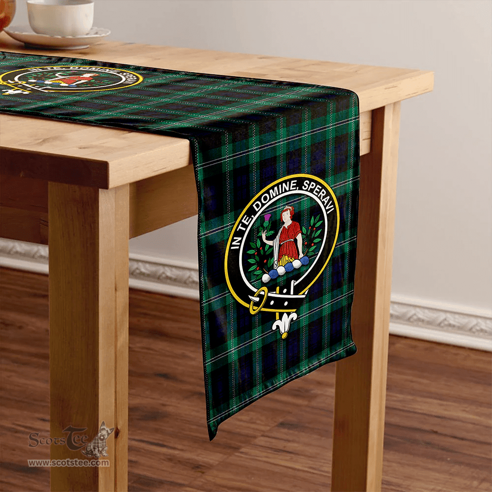 Scottish Lyon (Liall/Lyall/Lyle) Modern Clan Tartan Table Runner Clan Tartan Table Runner - Crest Classic Scottish Plaid Tartan Plaid