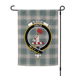 ScotsTee Shop Scottish Brodie Silver (Brodie Muted) Weathered Clan Crest Tartan Garden Flag