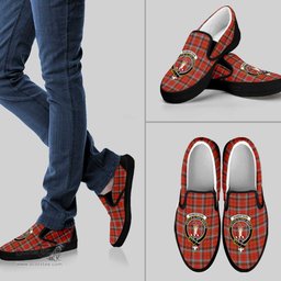 ScotsTee Shop Scottish Robertson Weathered Clan Crest Tartan Slip-on Shoes