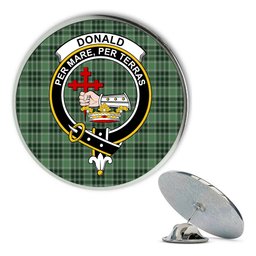 ScotsTee Shop Scottish Donald Lord of the Isles Hunting Metal Tartan Lapel Pin Scottish Clan Crest Badge