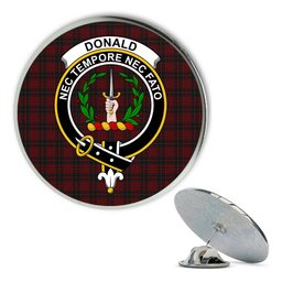 ScotsTee Shop Scottish Donald of Glencoe Metal Tartan Lapel Pin Scottish Clan Crest Badge