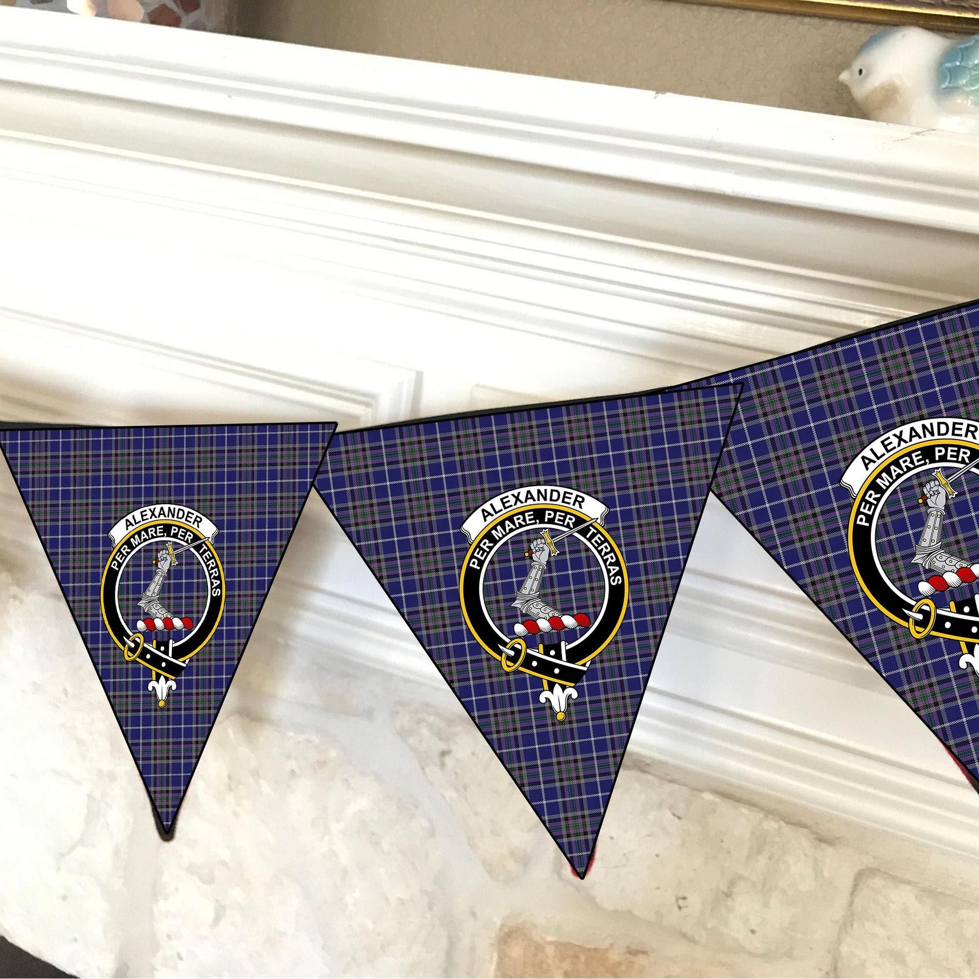 ScotsTee Shop Scottish Alexander of Menstry Crest Tartan Triangle Flags Tartan Bunting, Pennants (12pcs)