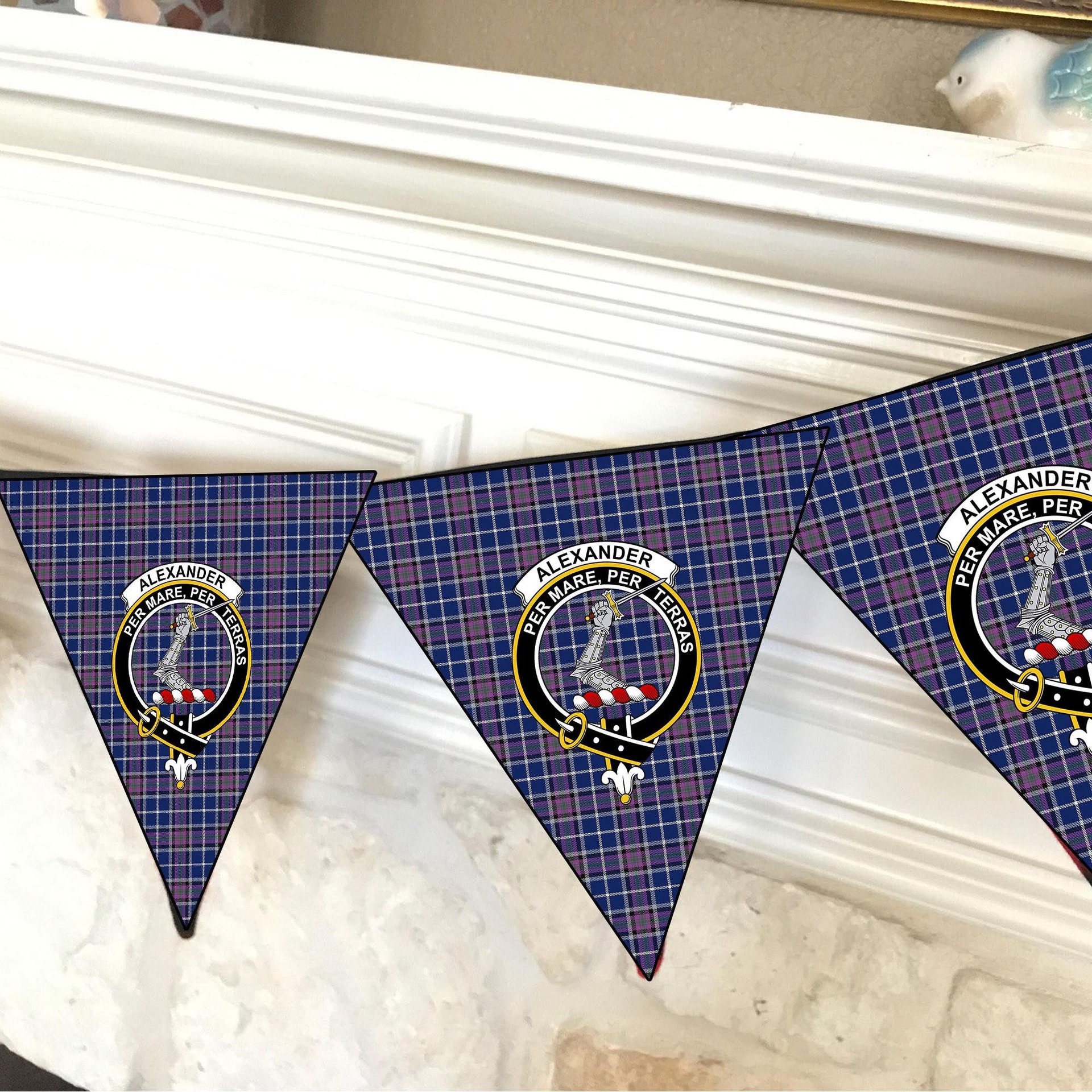 ScotsTee Shop Scottish Alexander of Menstry Modern Crest Tartan Triangle Flags Tartan Bunting, Pennants (12pcs)