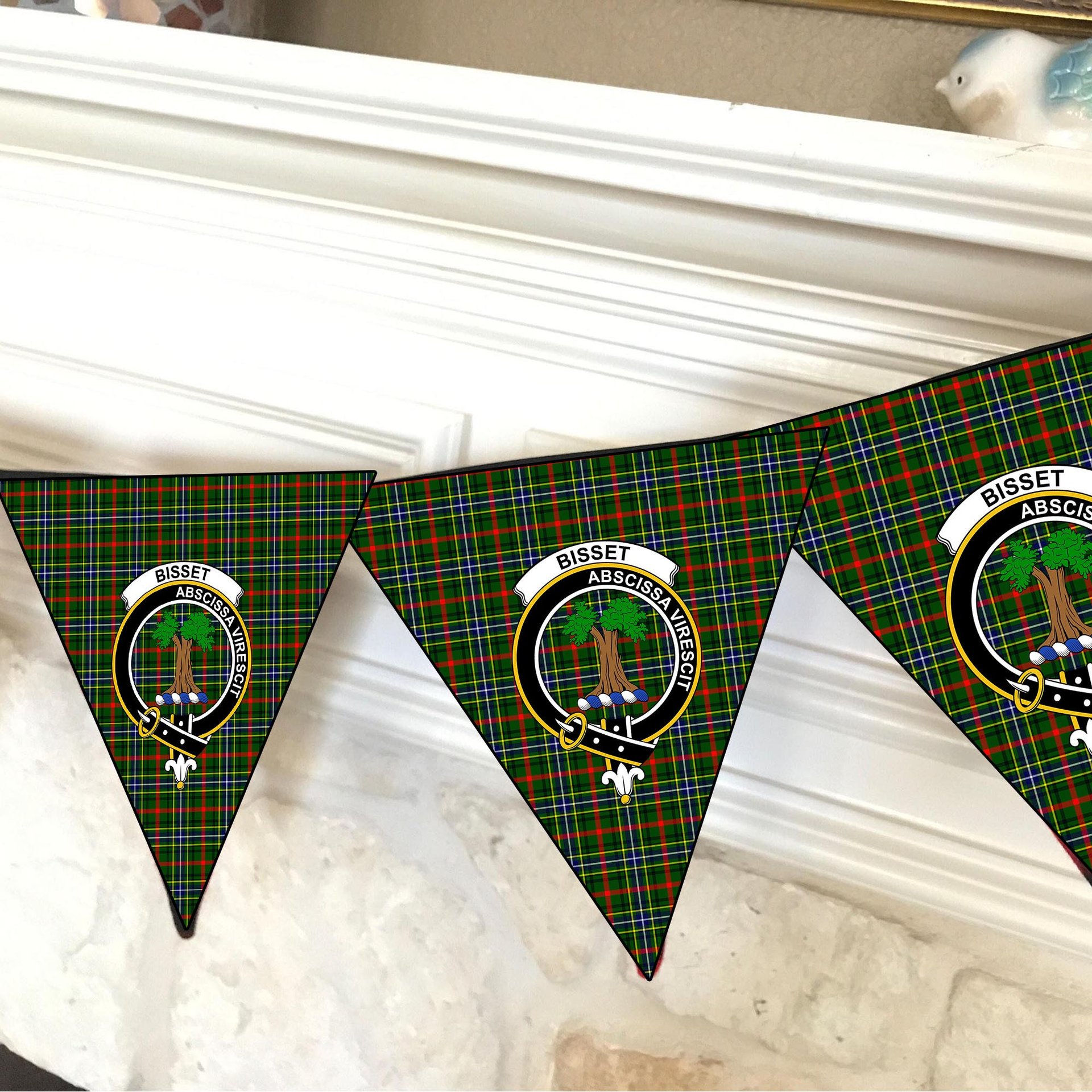 ScotsTee Shop Scottish Bisset SC Crest Tartan Triangle Flags Tartan Bunting, Pennants (12pcs)