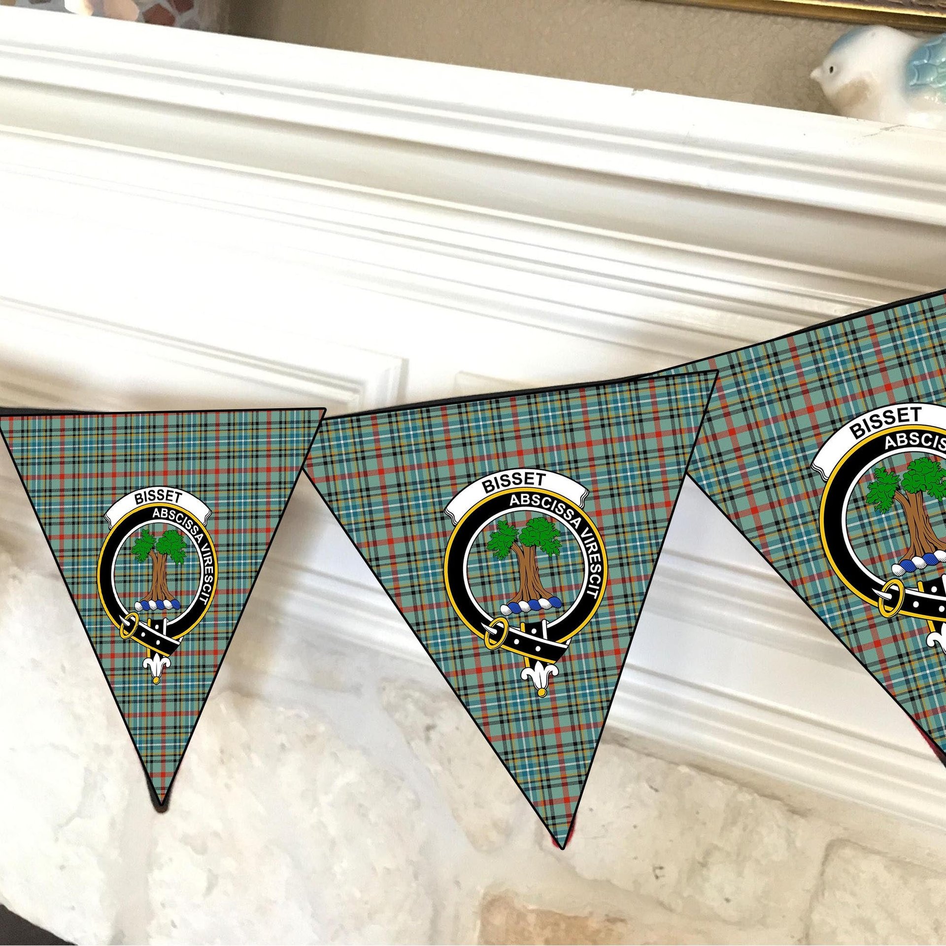 ScotsTee Shop Scottish Bisset Ancient Crest Tartan Triangle Flags Tartan Bunting, Pennants (12pcs)