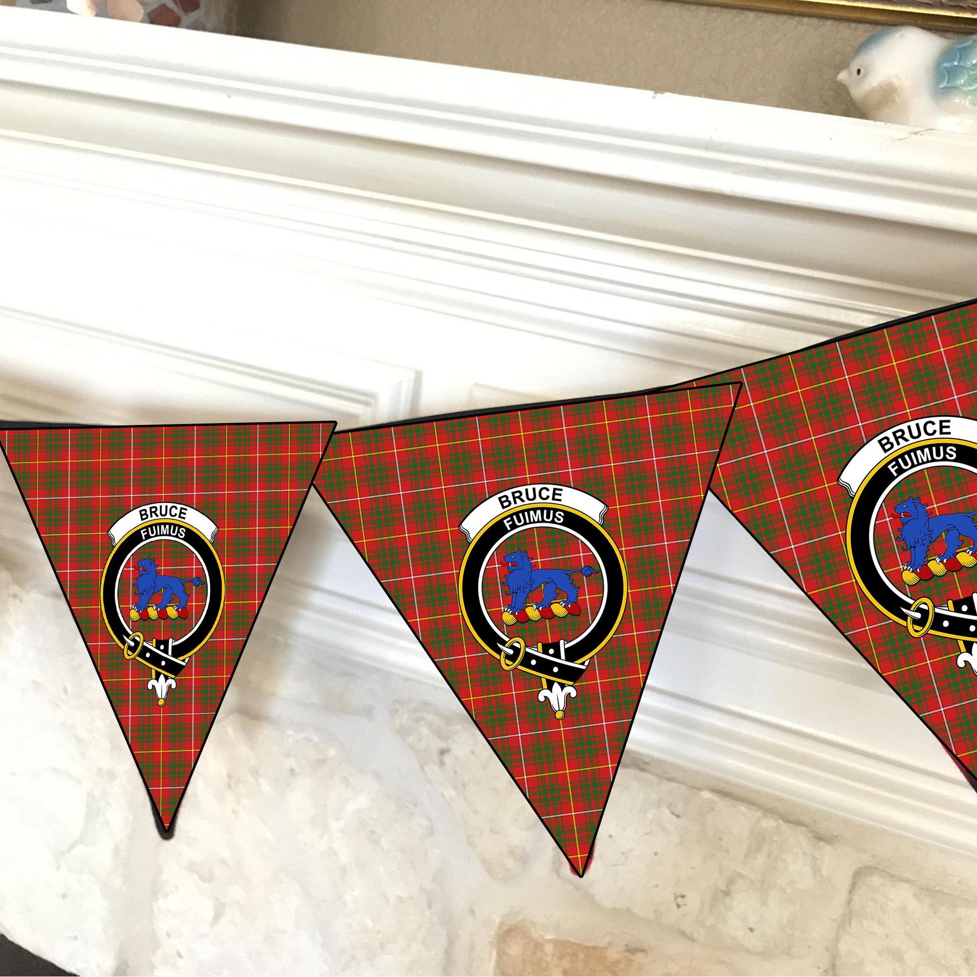 ScotsTee Shop Scottish Bruce Modern Crest Tartan Triangle Flags Tartan Bunting, Pennants (12pcs)