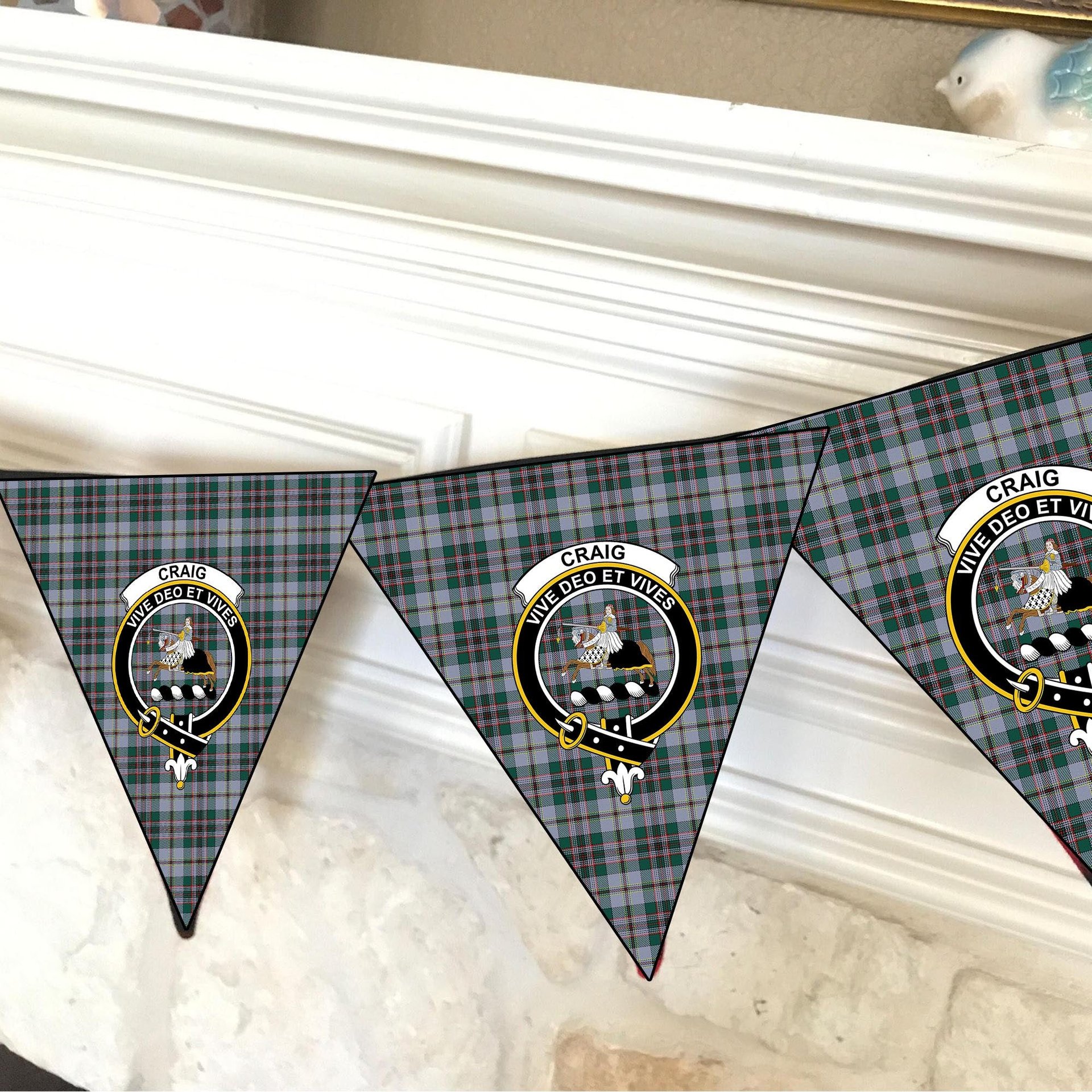 ScotsTee Shop Scottish Craig Modern Crest Tartan Triangle Flags Tartan Bunting, Pennants (12pcs)