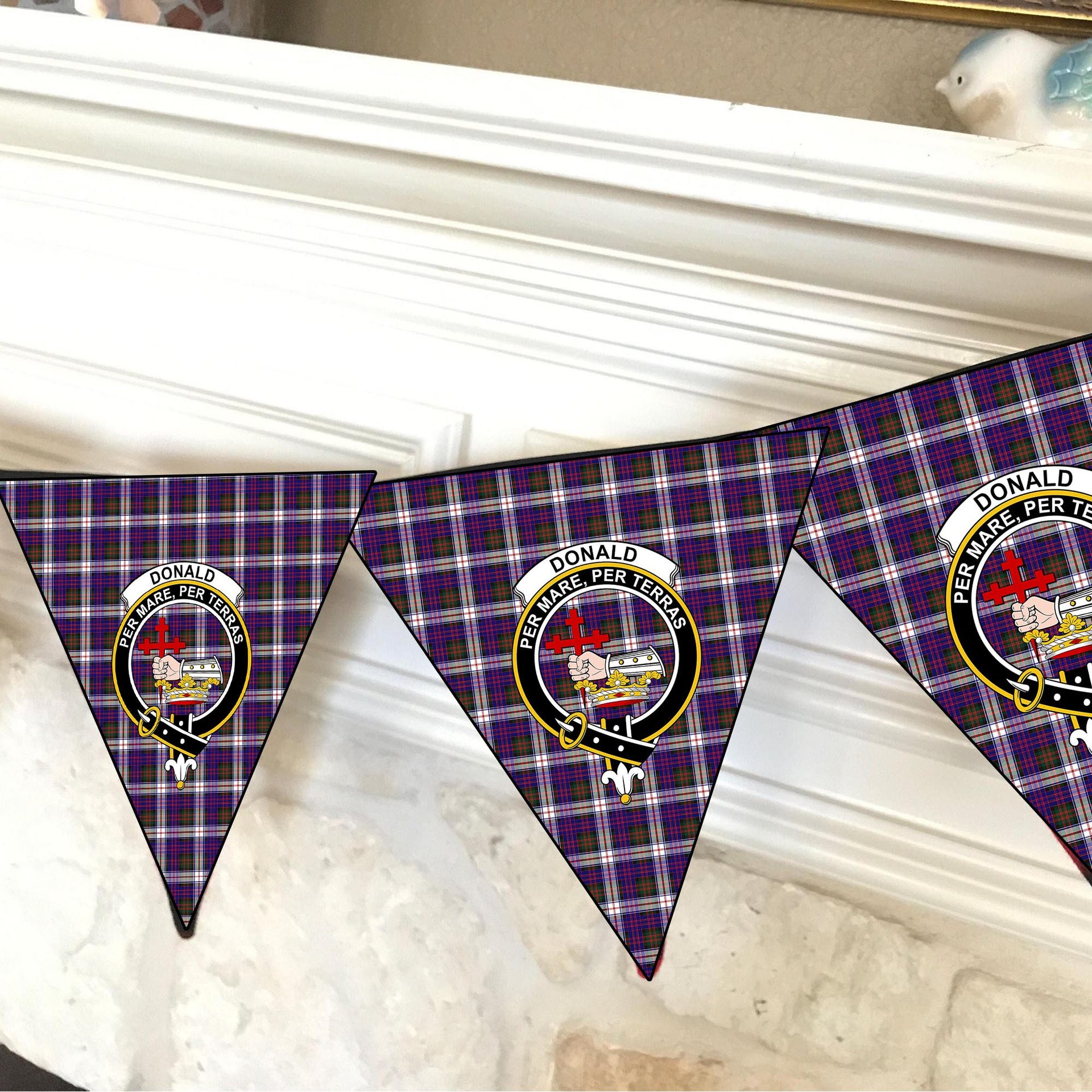 ScotsTee Shop Scottish Donald Dress Modern Crest Tartan Triangle Flags Tartan Bunting, Pennants (12pcs)
