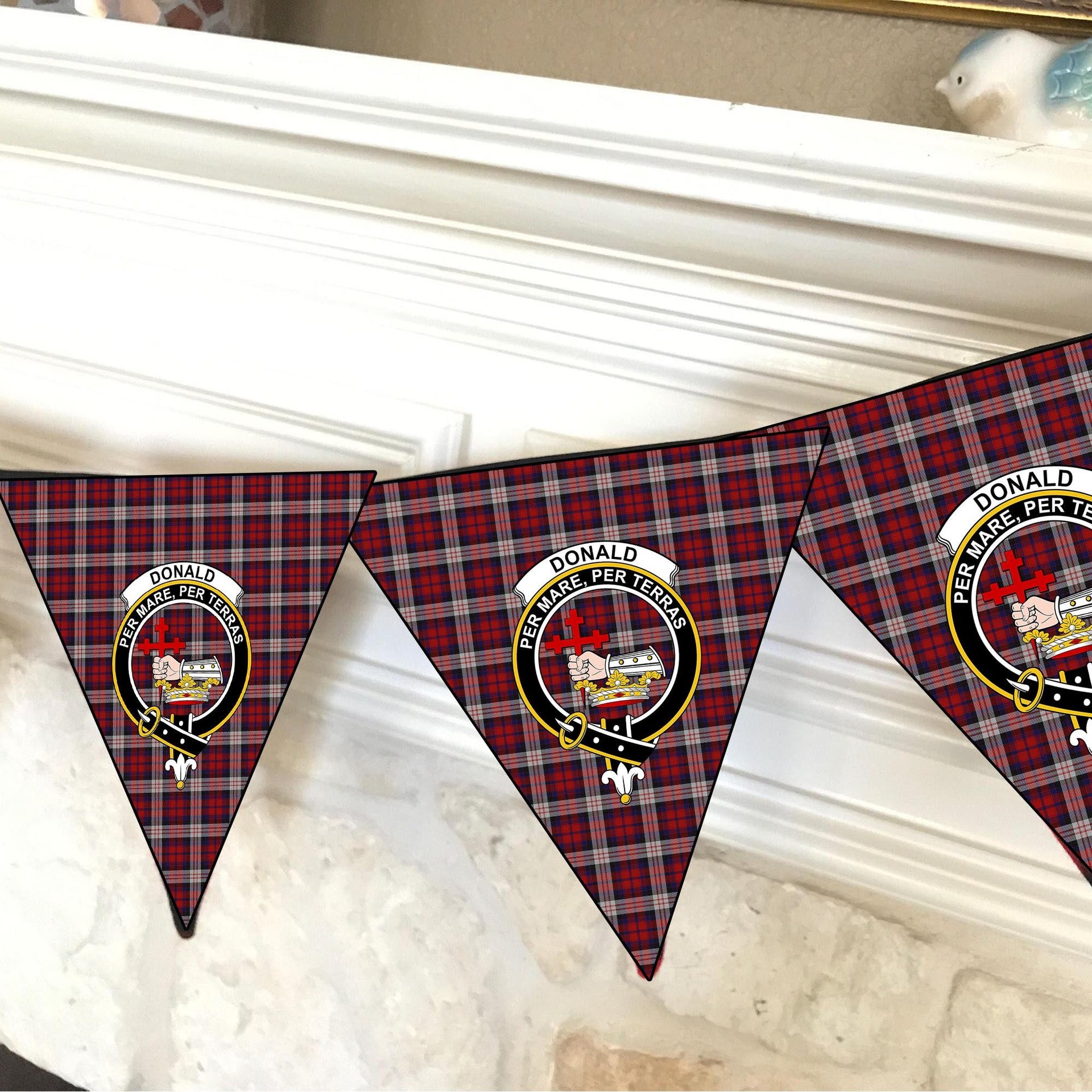 ScotsTee Shop Scottish Donald Dress Irish Crest Tartan Triangle Flags Tartan Bunting, Pennants (12pcs)