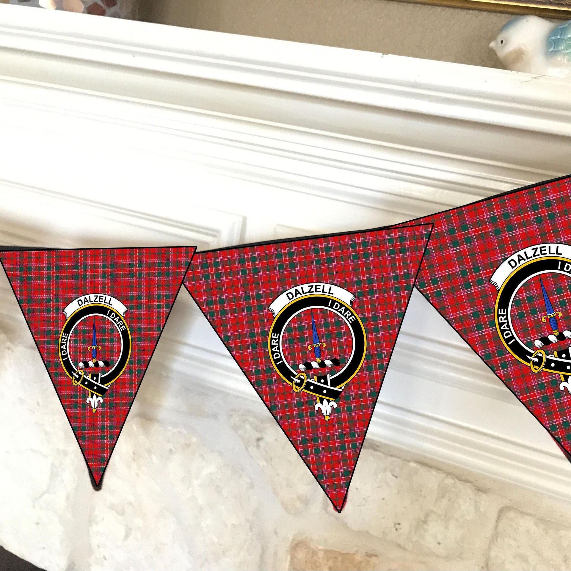 ScotsTee Shop Scottish Dalzell Modern Crest Tartan Triangle Flags Tartan Bunting, Pennants (12pcs)