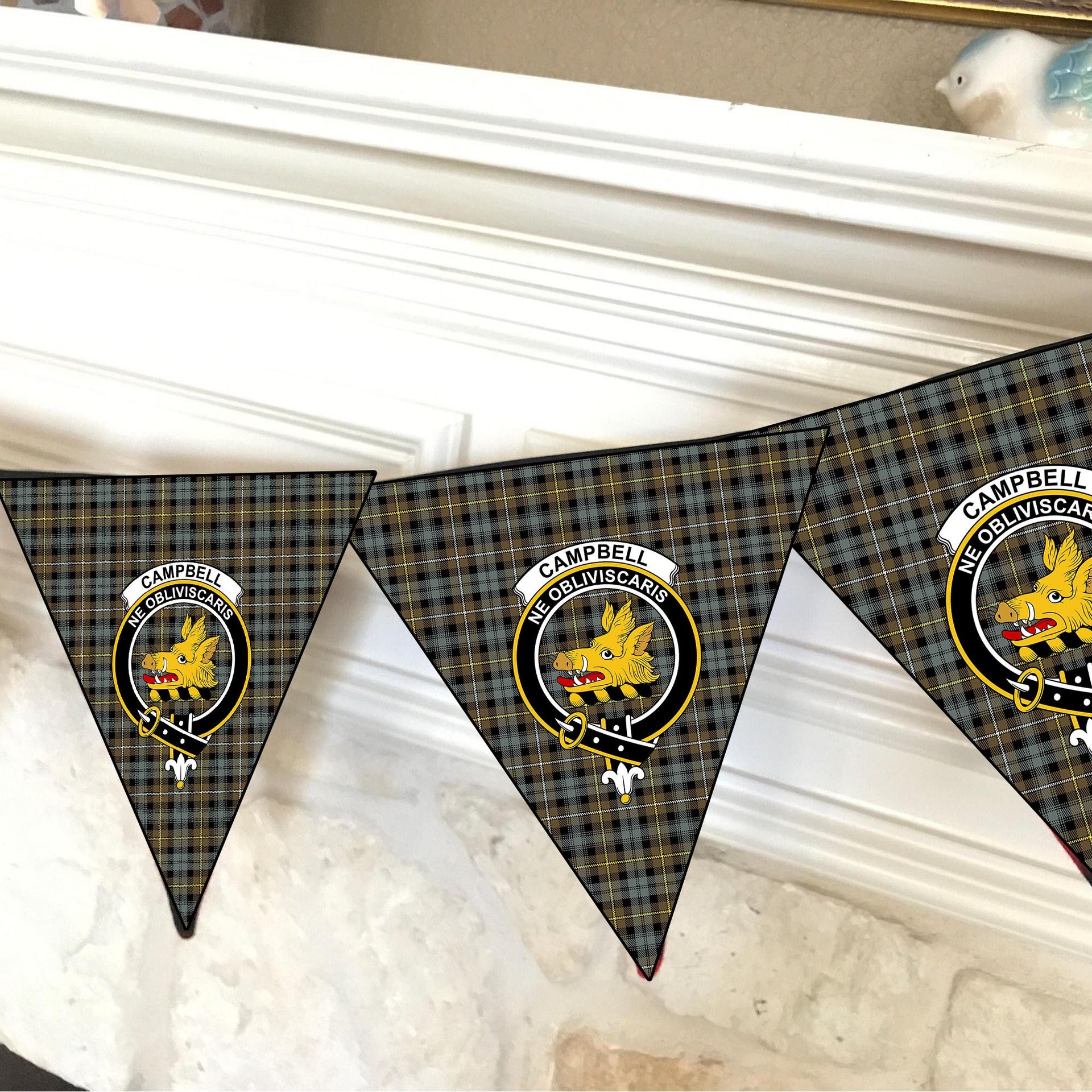 ScotsTee Shop Scottish Campbell Argyll Weathered Crest Tartan Triangle Flags Tartan Bunting, Pennants (12pcs)