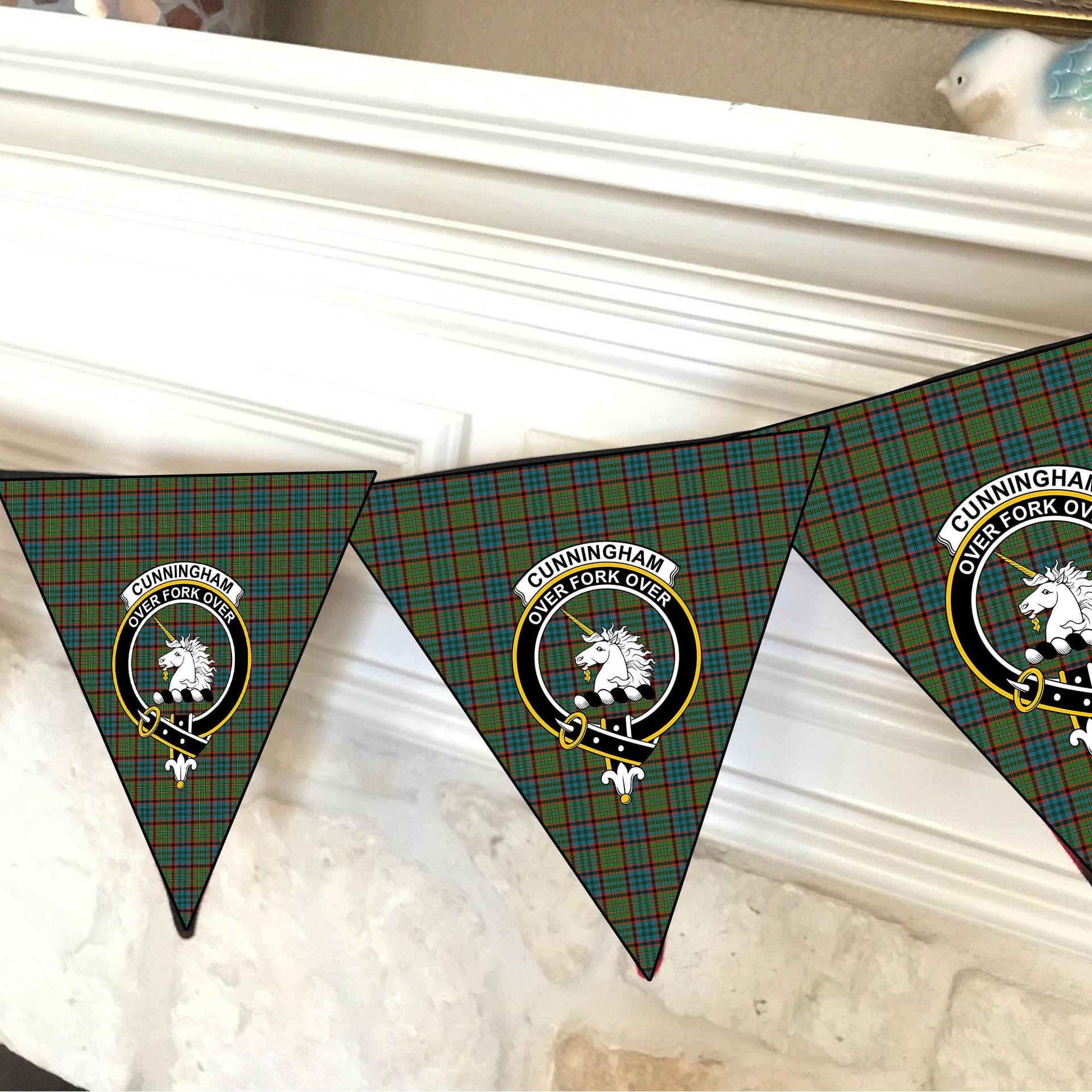 ScotsTee Shop Scottish Cunningham Hunting Ancient Crest Tartan Triangle Flags Tartan Bunting, Pennants (12pcs)
