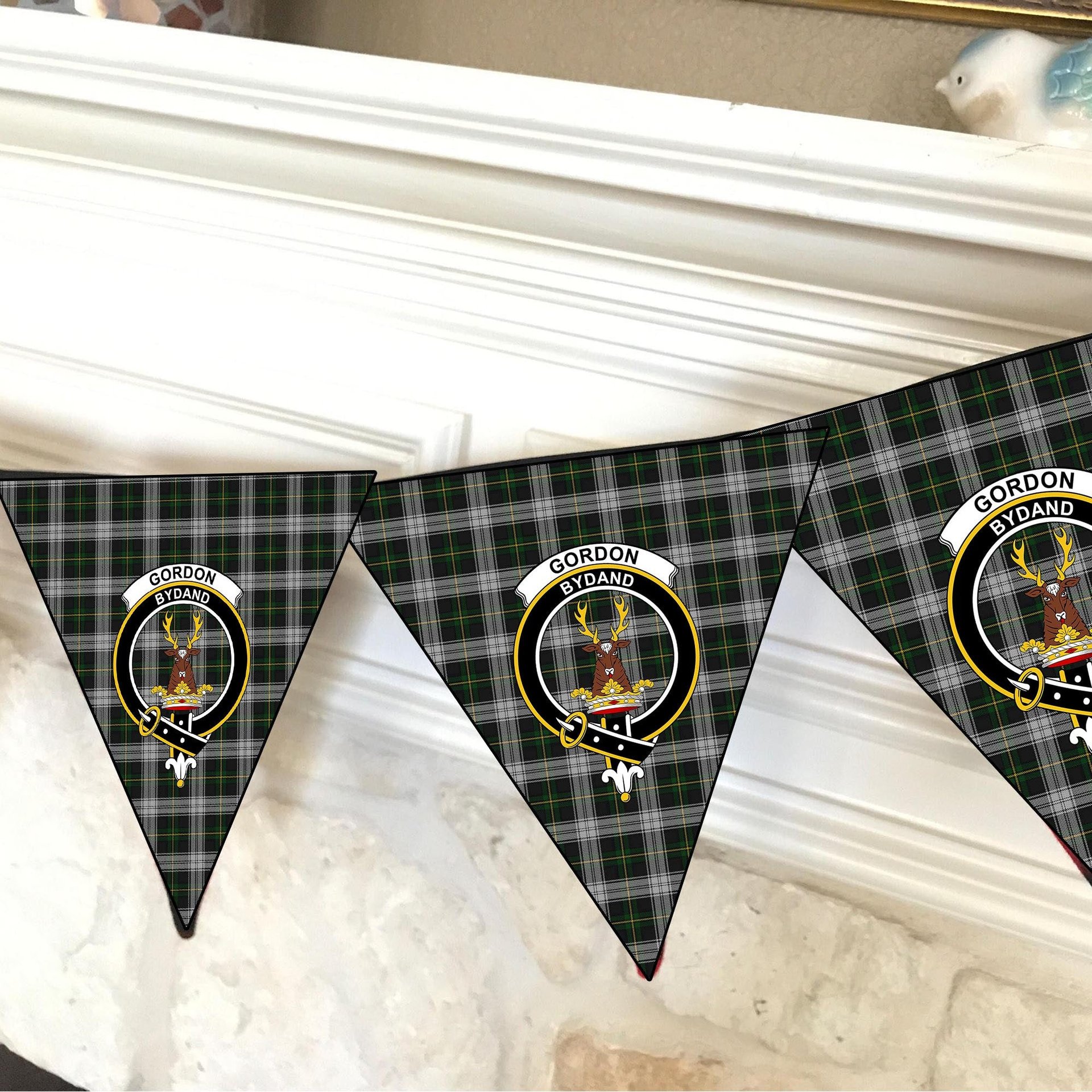 ScotsTee Shop Scottish Gordon Dress MacGregor-Hastie Crest Tartan Triangle Flags Tartan Bunting, Pennants (12pcs)