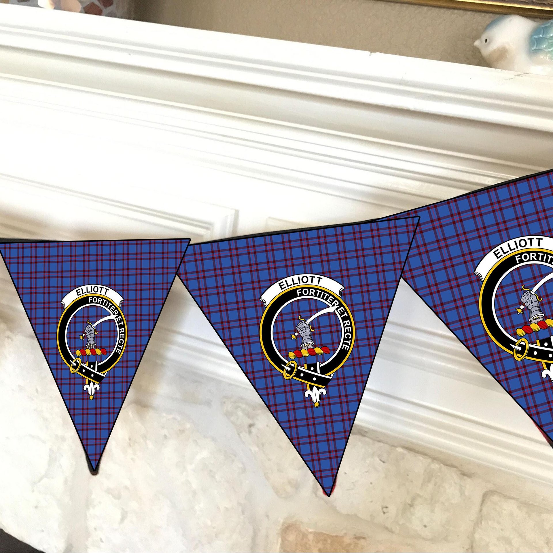 ScotsTee Shop Scottish Elliot Modern Crest Tartan Triangle Flags Tartan Bunting, Pennants (12pcs)