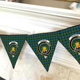 ScotsTee Shop Scottish Dundas Ancient Crest Tartan Triangle Flags Tartan Bunting, Pennants (12pcs)