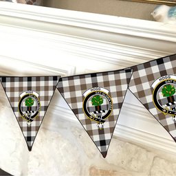 ScotsTee Shop Scottish Hogg Ancient Crest Tartan Triangle Flags Tartan Bunting, Pennants (12pcs)