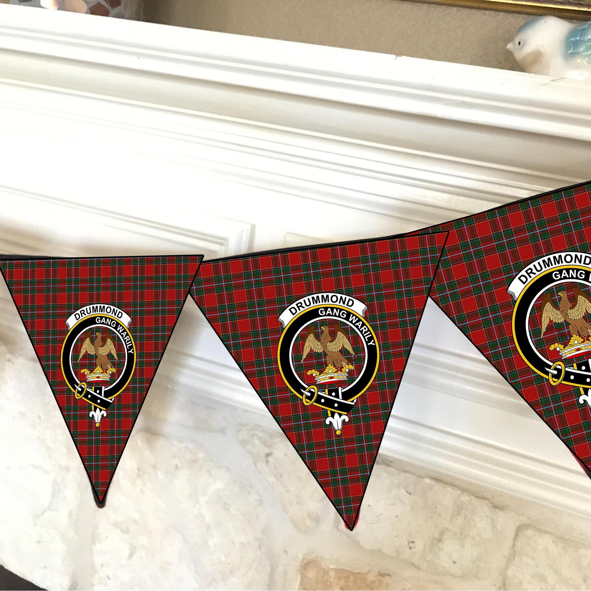 ScotsTee Shop Scottish Drummond Ancient Crest Tartan Triangle Flags Tartan Bunting, Pennants (12pcs)