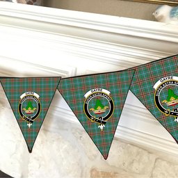 ScotsTee Shop Scottish Gayre Ancient Crest Tartan Triangle Flags Tartan Bunting, Pennants (12pcs)