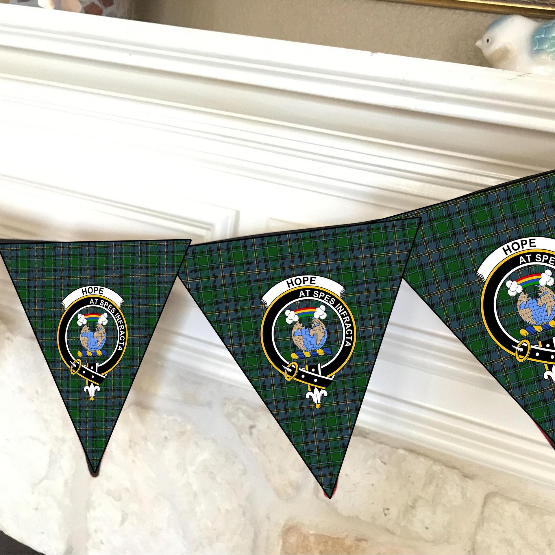 ScotsTee Shop Scottish Hope Vere Lochcarron Crest Tartan Triangle Flags Tartan Bunting, Pennants (12pcs)