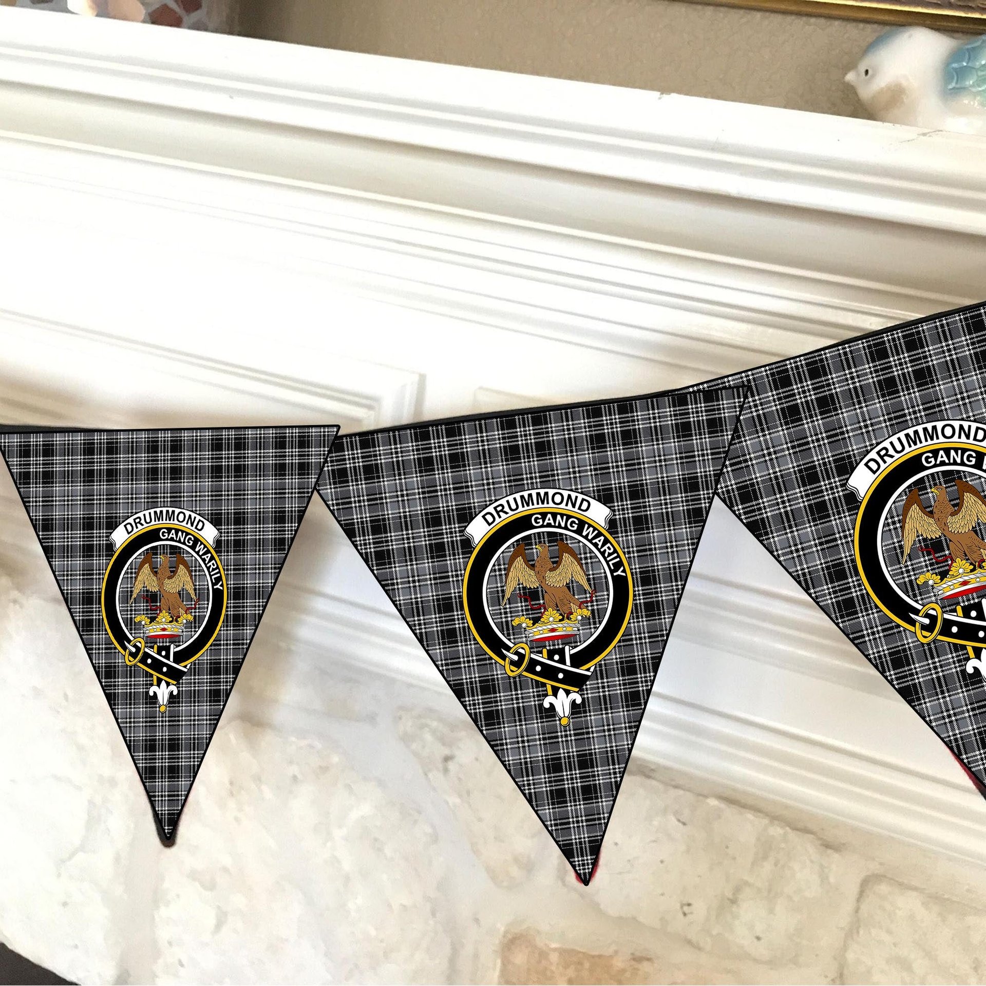 ScotsTee Shop Scottish Drummond Grey Modern Crest Tartan Triangle Flags Tartan Bunting, Pennants (12pcs)