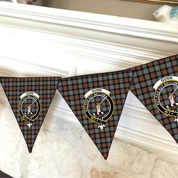 ScotsTee Shop Scottish Gunn Weathered Crest Tartan Triangle Flags Tartan Bunting, Pennants (12pcs)