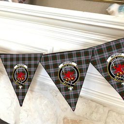ScotsTee Shop Scottish McDuff Dress Crest Tartan Triangle Flags Tartan Bunting, Pennants (12pcs)
