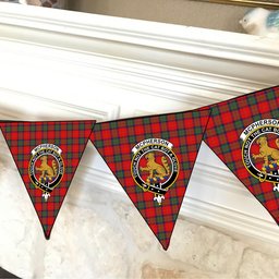 ScotsTee Shop Scottish McPherson of Cluny Modern Crest Tartan Triangle Flags Tartan Bunting, Pennants (12pcs)