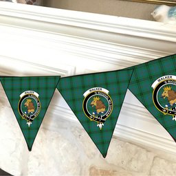 ScotsTee Shop Scottish Walker Hunting Ancient Crest Tartan Triangle Flags Tartan Bunting, Pennants (12pcs)